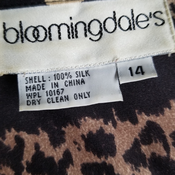 Bloomingdale's Silk Animal Print Tunic. Jewelry and belt not included - Picture 3 of 4